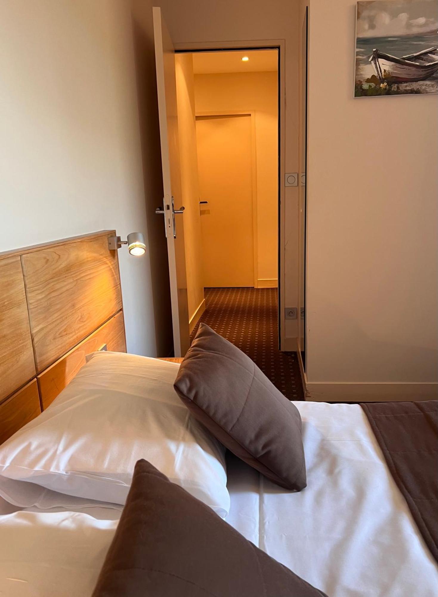 Logis Hotel Restaurant Du Labrador Saint-Benoit-sur-Loire Ngoại thất bức ảnh