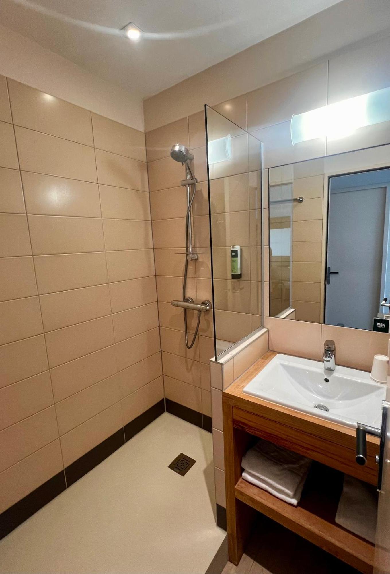 Logis Hotel Restaurant Du Labrador Saint-Benoit-sur-Loire Ngoại thất bức ảnh