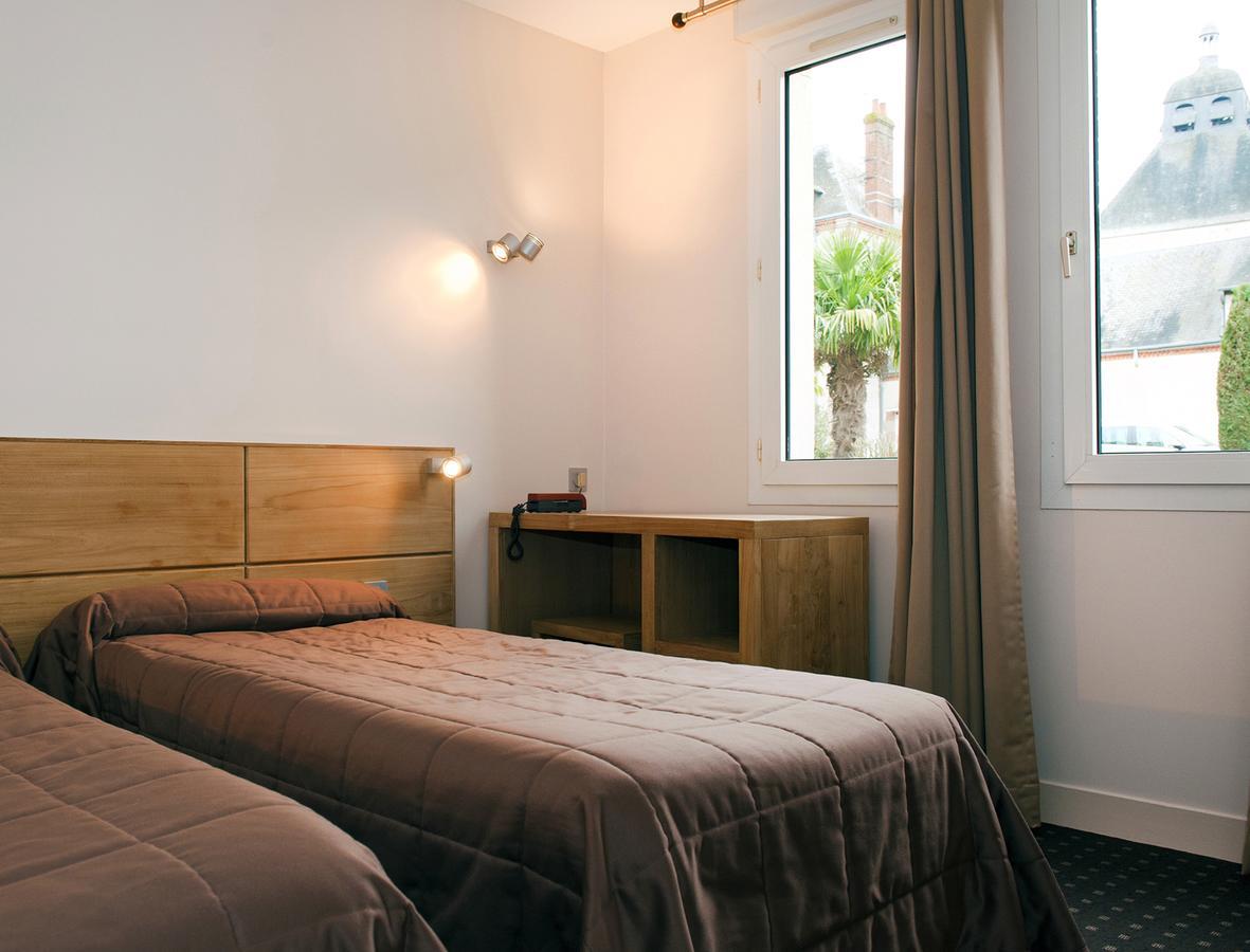 Logis Hotel Restaurant Du Labrador Saint-Benoit-sur-Loire Ngoại thất bức ảnh