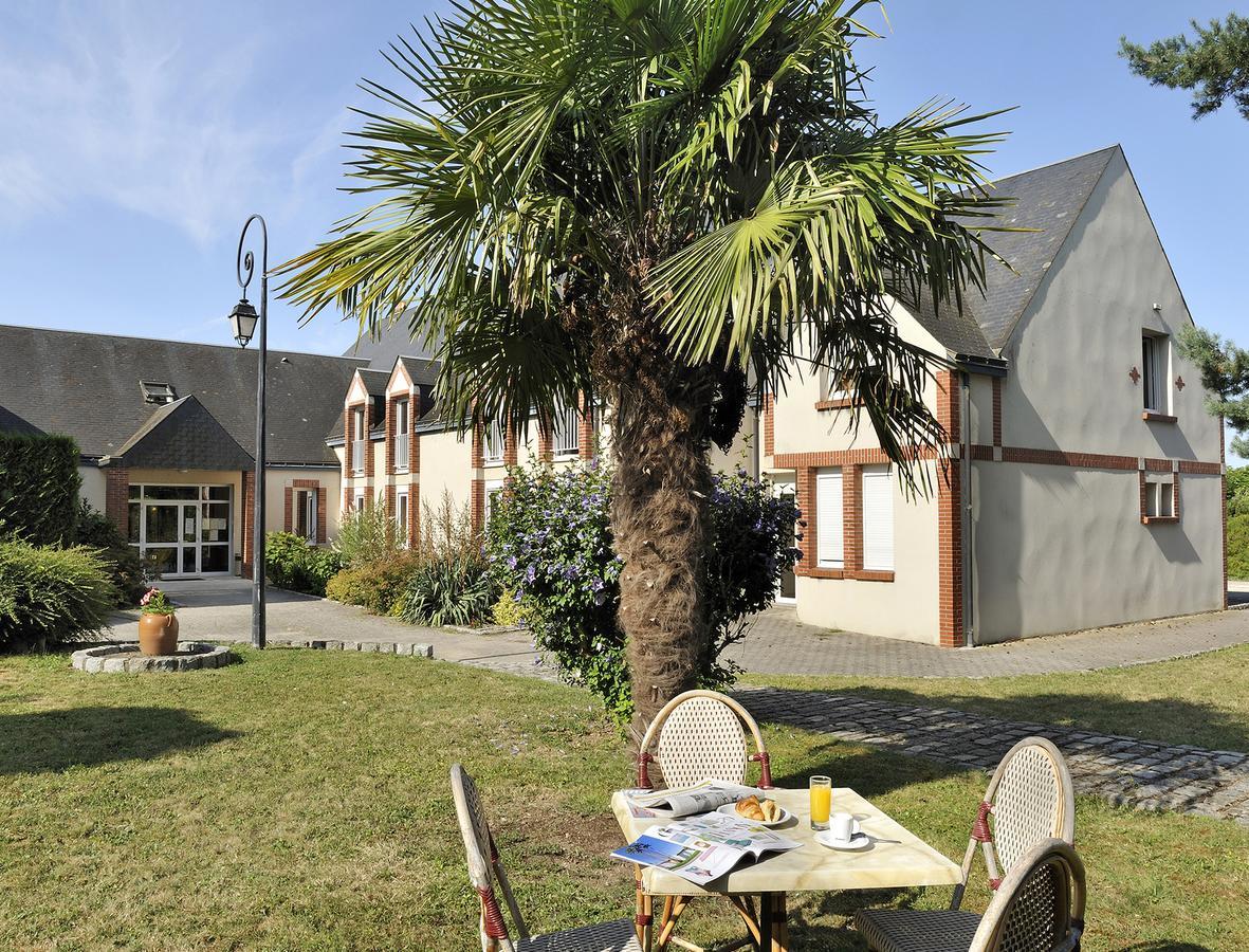 Logis Hotel Restaurant Du Labrador Saint-Benoit-sur-Loire Ngoại thất bức ảnh