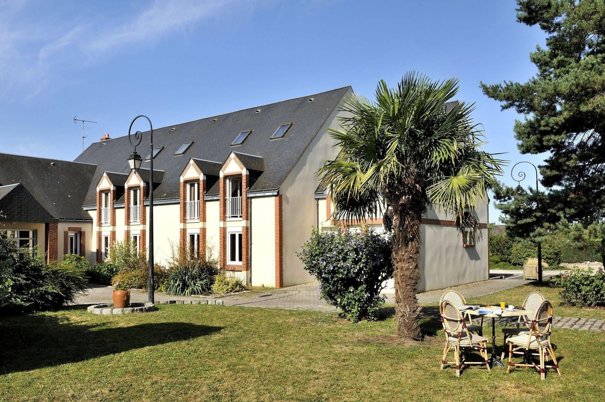 Logis Hotel Restaurant Du Labrador Saint-Benoit-sur-Loire Ngoại thất bức ảnh